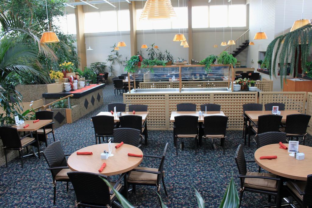 Westlock Inn & Conference Centre Dış mekan fotoğraf
